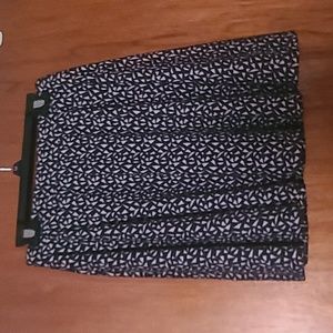 black and white mossimo skater skirt